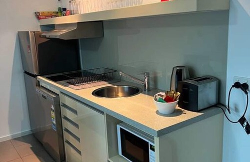 Darwin City Centre Apartment | Pandanas Apt 4 (Central location with views)