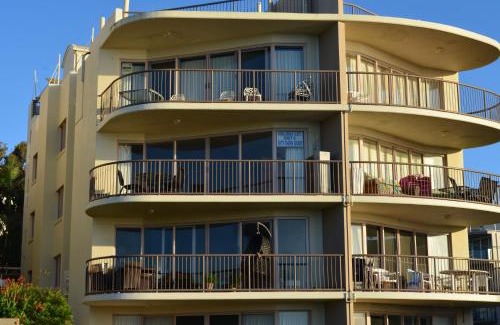 Caloundra Apartment | Pandanus Shores Kings Beach