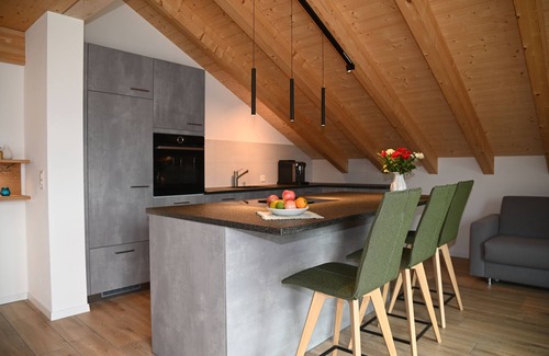 Sundlauenen Apartment | Panorama-Beatenberg: Luxurious holiday apartment with spectacular views