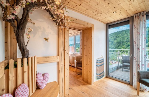 Buehlertal Apartment | Panorama Nature Room 'Bauerngarten' with Sauna, Infrared Cabin and Air Conditioning