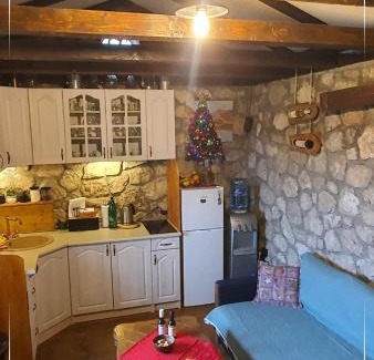 Karuc House | Panorama Stone Houses - Skadar Lake