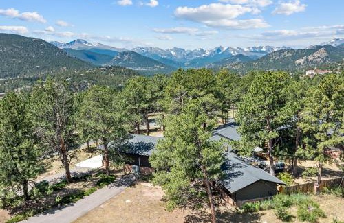Stanley Hills House | Panorama Vacation Home by Estes Park Homes home