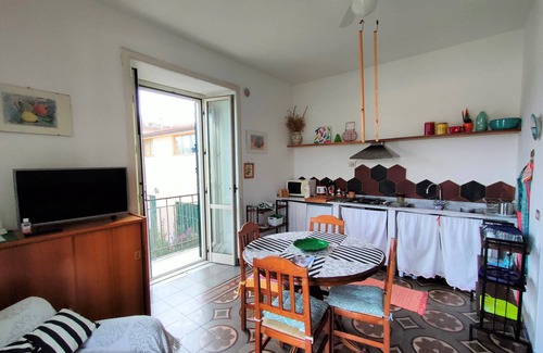 Agropoli Apartment | Panoramic apartment in villa on beach, in center