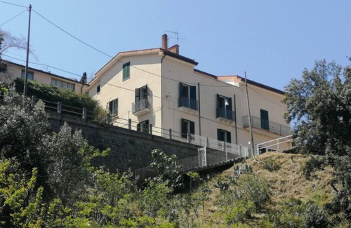 Agropoli Apartment | Panoramic apartment in villa on beach, in center