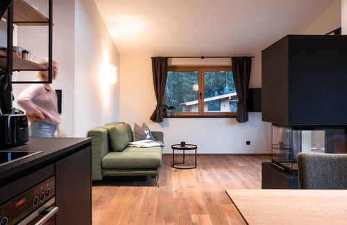 Oberaurach Apartment | Panoramic new-build apartment; SAUNA, RAD-Ski room, elevator!