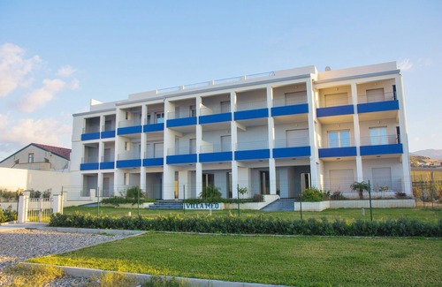 Divieto Apartment | Panoramic beachfront ideal for two couples