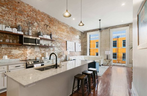 Faubourg Marigny Apartment | Panoramic Balcony with views of French Quarter & Frenchmen Street