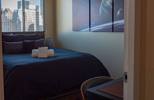 Chinatown Condo | Panoramic Bay/City Views from Luxury Downtown SF Condo