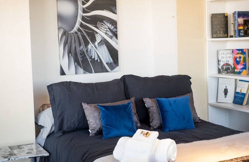 Chinatown Condo | Panoramic Bay/City Views from Luxury Downtown SF Condo