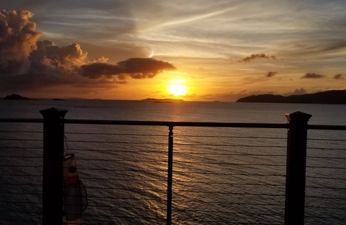 Estate Western Water Island House | Panoramic Caribbean sunset views.