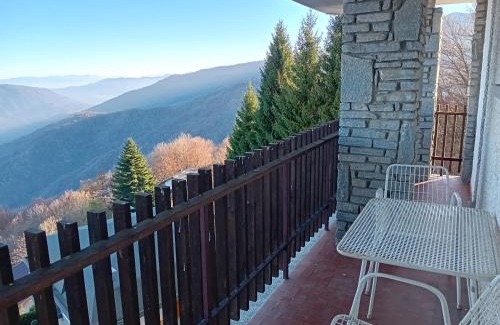 Montoso Apartment | Panoramic Eagle