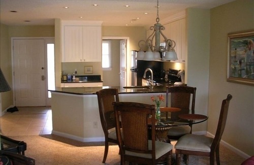 Shipyard Plantation Condo | PANORAMIC GOLF LAGOON VIEW,WALK TO BEACH, BEACH LOCKER,GAS GRILLS,LOVELY POOL
