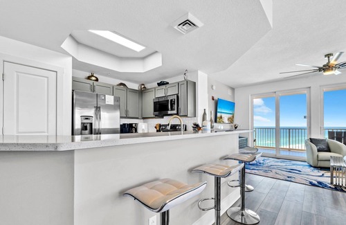 Panama City Beach Condo | ☀️Panoramic Gulf and Pool Views-Steps to Private Beach-Calypso 3-2112☀️