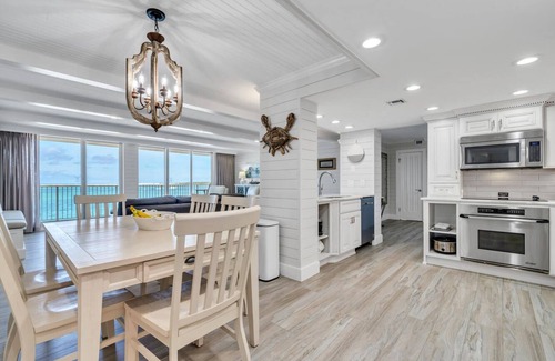 Holiday Isle Condo | 🌴Panoramic Gulf Views-Boat Slip-Huge Balcony-3BR Waterview Towers 201