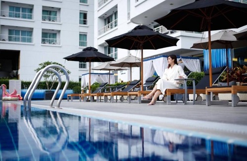 Bangkok Central Business District Condo | Panoramic Highfloor penthouse - Monthly