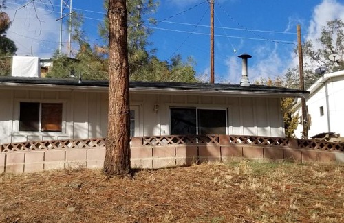 Wofford Heights House | Panoramic Lake View, Lake Isabella