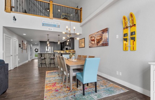 Indian Point Condo | Panoramic Lake View-Foosball-Arcade-Near Sdc w Free Tickets-Newly Renovated
