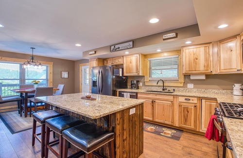 Maggie Valley Cabin | Panoramic Mountain Views/Roaming Elk/Fireplaces