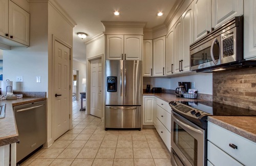 Sevierville House | Panoramic Mountain Range Views! Spacious 2 King BR Chalet w/Garage, Jacuzzi, WiFi & Free Tickets
