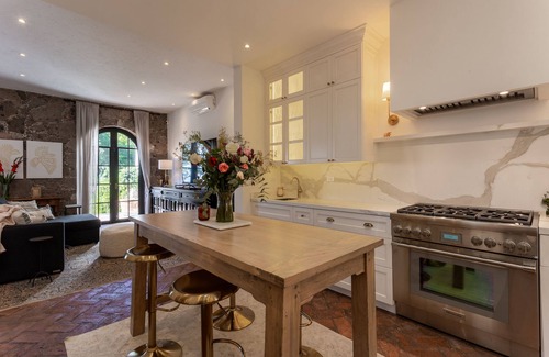 Zona Centro House | Panoramic Paradise 3BR Overlooking SMA