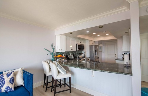 Del Obispo Condo | PANORAMIC OCEAN VIEWS-Recently updated. 3BR 2.5 Bath