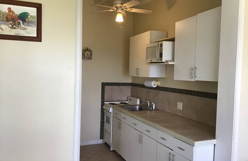 Estate Eastern Water Island Apartment | Panoramic ocean views , continuous trade winds