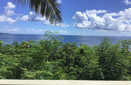 Estate Eastern Water Island Apartment | Panoramic ocean views , continuous trade winds