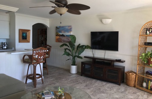 Kihei Condo | PANORAMIC OCEANVIEW PENTHOUSE - ISLAND SURF - Heart of South Maui.