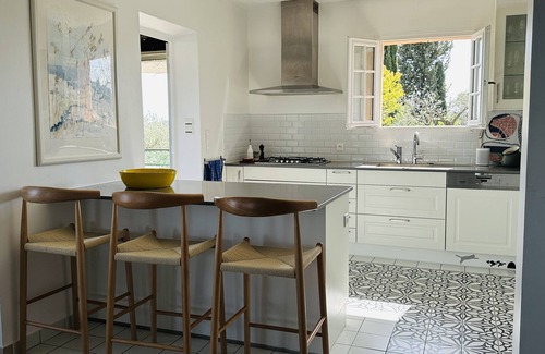 Le Rouret Villa | Panoramic sea & hill views, large swimming pool, poolhouse with BBQ