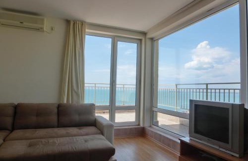 Sveti Vlas Apartment | Panoramic Sea View Apartment Crown, Pools and Beach, Sveti Vlas