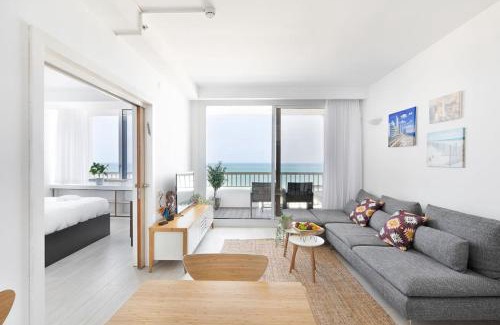 Tel Aviv Promenade Apartment | Panoramic Seaview Balcony Escape with Shelter by Sea N' Rent