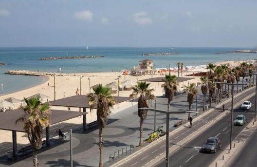 Tel Aviv Promenade Apartment | Panoramic Seaview Balcony Escape with Shelter by Sea N' Rent