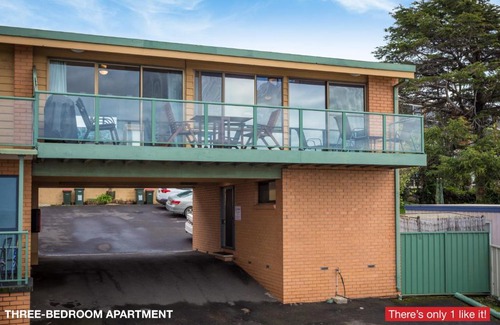 Merimbula House | Panoramic Townhouses by Lisa