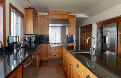 South Beach House | Panoramic Vacation Paradise - Ocean Front Luxury Retreat - Great for Families
