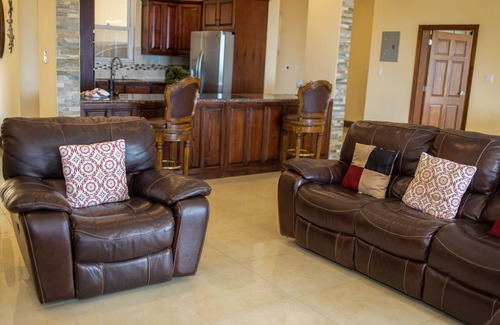 Horsepath Villa | Panoramic View-City View Luxury Villa 2