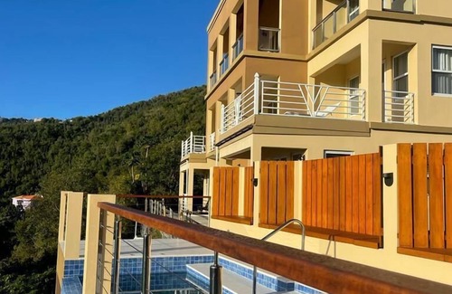 Road Town Villa | Panoramic View-City View Luxury Villa 4