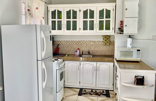 Corinthe Apartment | Panoramic view top floor apartment 10mins from Castries and Rodney Bay
