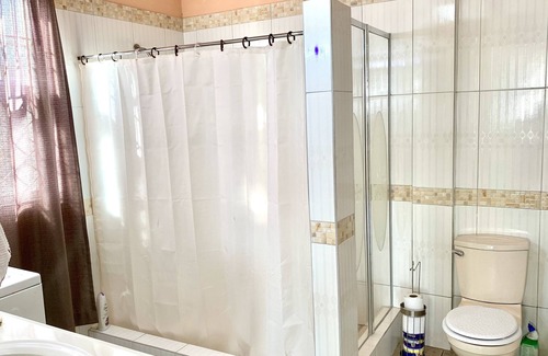 Corinthe Apartment | Panoramic view top floor apartment 10mins from Castries and Rodney Bay
