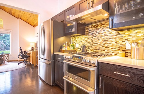 Elkhorn Village Condo | Panoramic Views! Designer`s Condo on Golf Course w/Resort Amenities