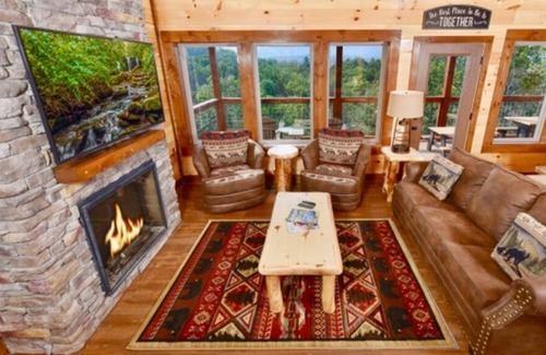 Gatlinburg - Pigeon Forge Cabin | Panoramic Views from 3 decks w/ great location near Dollywood. Family Fun spot!