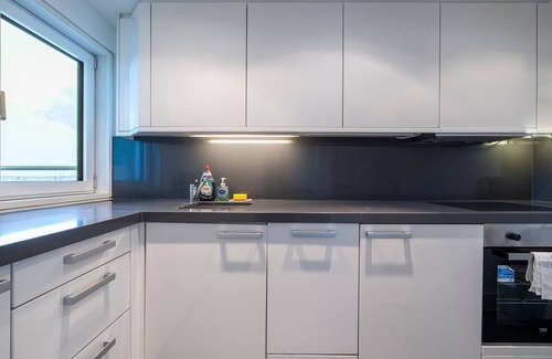 Chaucer Apartment | Panoramic Views