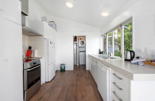 Acacia Bay House | Panoramic Views in Acacia Bay! *No Service Fee*