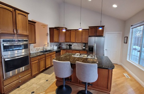 Anchorage House | Panoramic Views! Office space! Sauna! Private 1 acre, near trails.