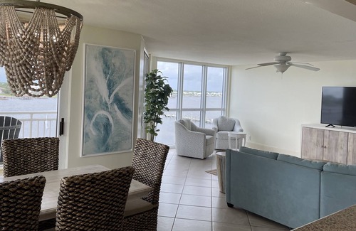 Ono Island Condo | Panoramic Views - Resort pool and hot tub
