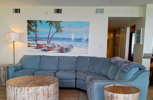 Ono Island Condo | Panoramic Views - Resort pool and hot tub