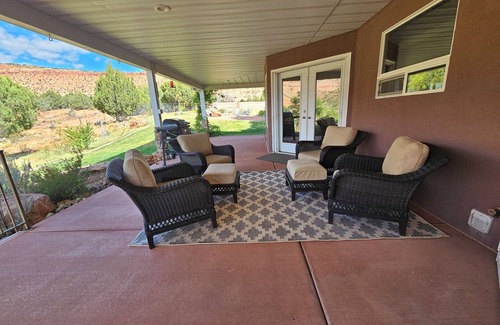 Kanab House | Panoramic Views