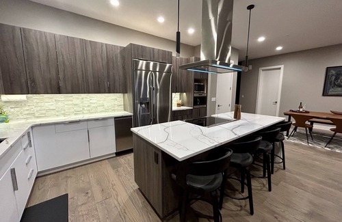 North End House | Panoramic Water Views from Expansive Luxury Point Ruston Estate