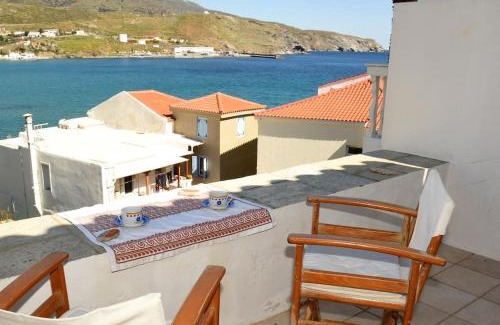 Paleopolis House | Panos House Andros