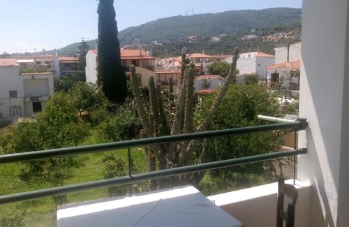 Skiathos House | Pansion Chrisa