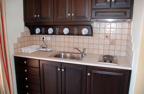 Patitiri Apartment | Pansion Nikos
